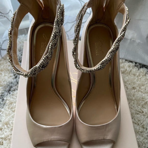 Beautiful Heels - Picture 4 of 5